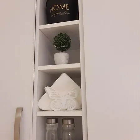 Elen - Adults Only Apartment Orikum