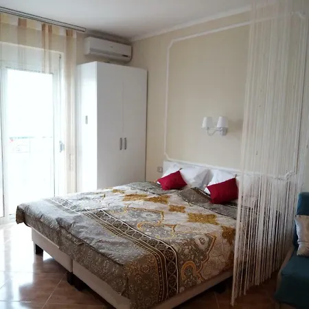 Elen - Adults Only Apartment Orikum